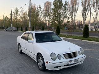 Mercedes E-Class