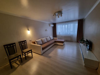 Apartament cu 2 camere, 75 m², Botanica, Chișinău foto 1