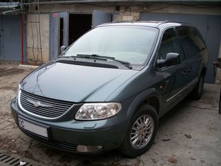 Chrysler Grand Voyager foto 1