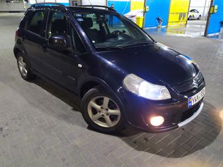 Suzuki SX4 foto 5