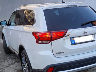 Mitsubishi Outlander foto 10