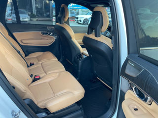 Volvo XC90 foto 15