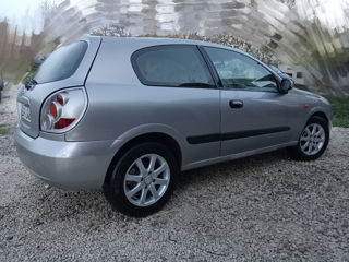 Nissan Almera foto 4