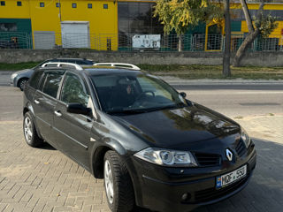 Renault Megane foto 2