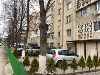 Apartament cu 3 camere, 72 m², Buiucani, Chișinău foto 10