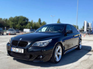 BMW 5 Series foto 2