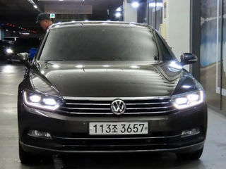 Volkswagen Passat foto 2