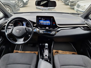 Toyota C-HR foto 9