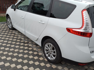 Renault Grand Scenic foto 3