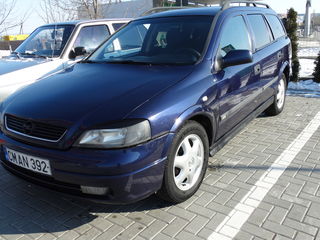 Opel Astra foto 1