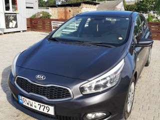 KIA Ceed foto 1