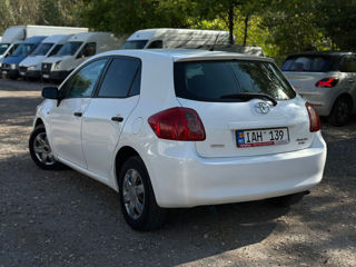 Toyota Auris foto 3