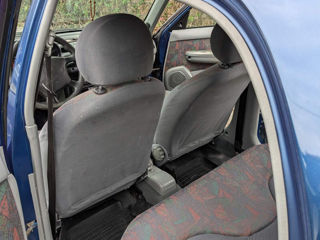 Nissan Micra foto 8