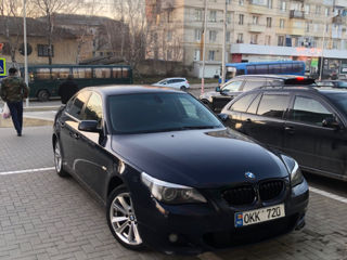 BMW 5 Series foto 10