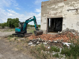 - Nivelari teren! - Incarcri pâmînt! - Evacuarea deseurilor! - Amenajarea terenului pentru construc foto 6