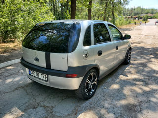 Opel Corsa foto 3