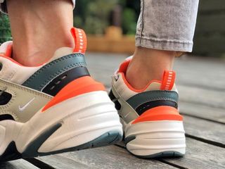 Nike M2K Tekno Grey & Orange Unisex foto 9