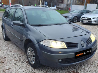 Renault Megane foto 2