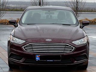 Ford Fusion foto 2