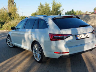 Skoda Superb foto 8