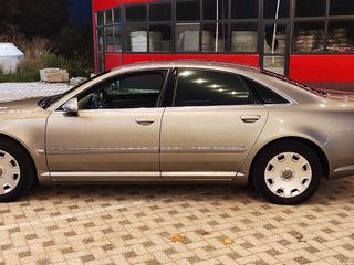 Audi A8 foto 4