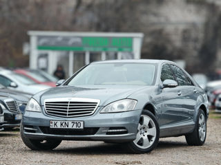 Mercedes S-Class foto 2