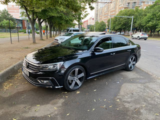 Volkswagen Passat foto 1