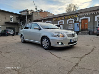 Toyota Avensis foto 2