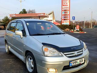 Suzuki Liana foto 1