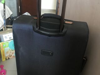 Продам большой чемодан foto 6