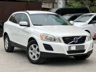 Volvo XC60 foto 2