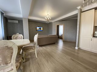 Apartament cu 2 camere, 55 m², Centru, Chișinău foto 5