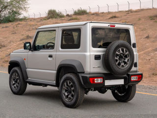 Suzuki Jimny foto 3