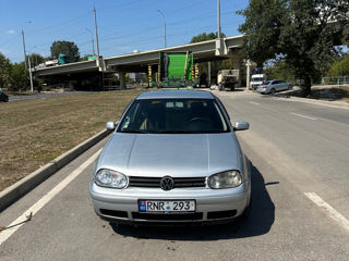 Volkswagen Golf foto 1