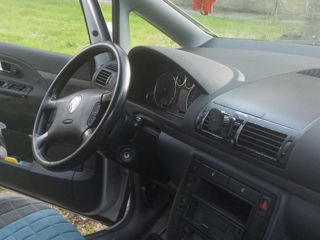 Volkswagen Sharan foto 7