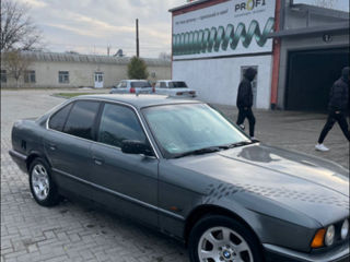 BMW 5 Series foto 5