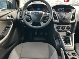 Ford Focus foto 8