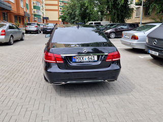 Mercedes E-Class foto 2