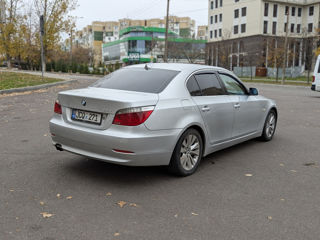 BMW 5 Series foto 6