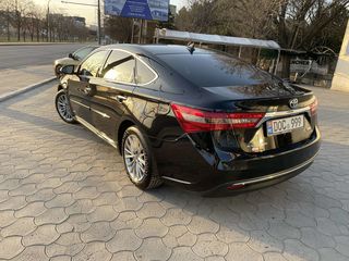 Toyota Avalon foto 2