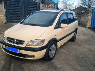 Opel Zafira foto 3