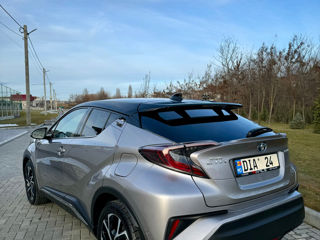 Toyota C-HR foto 3