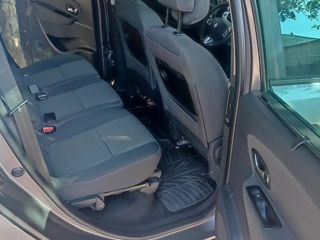 Renault Grand Scenic foto 3