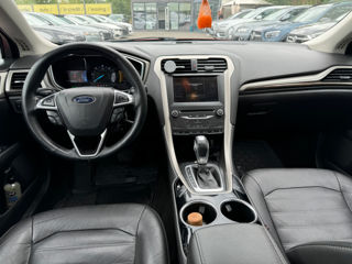 Ford Fusion foto 8