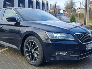 Skoda Superb foto 2