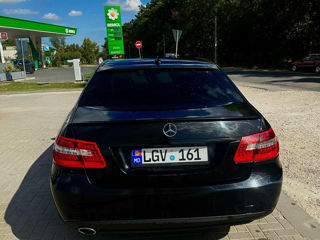 Mercedes E-Class foto 2