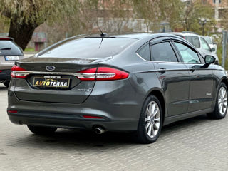 Ford Fusion foto 6