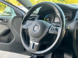 Volkswagen Jetta foto 13