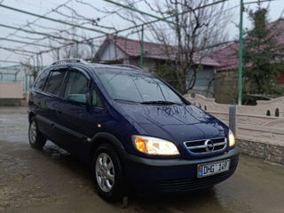 Opel Zafira foto 6