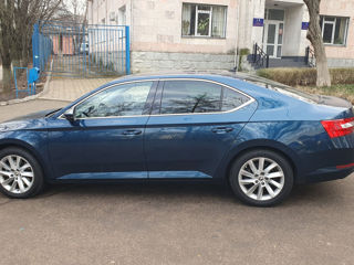 Skoda Superb foto 4